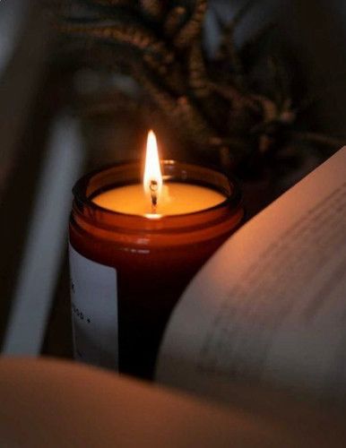 ROYAL Jar with hand-poured soy wax candle